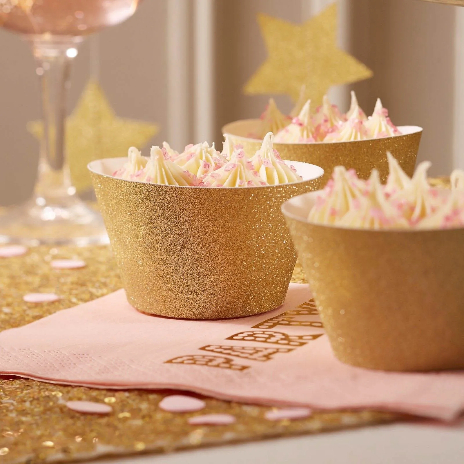 10 Cupcake Wraps Gold Glitzer