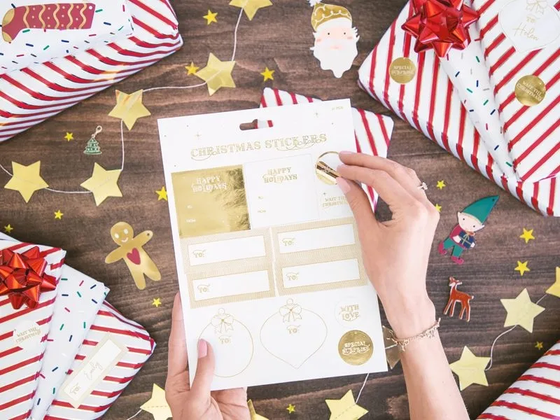12 Geschenkanhänger "Weihnachtsmann und Co."
