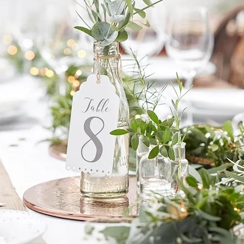 Tischdeko, Glasflasche, Tischkartenetikett, Wedding-Decor, Grünpflanzen