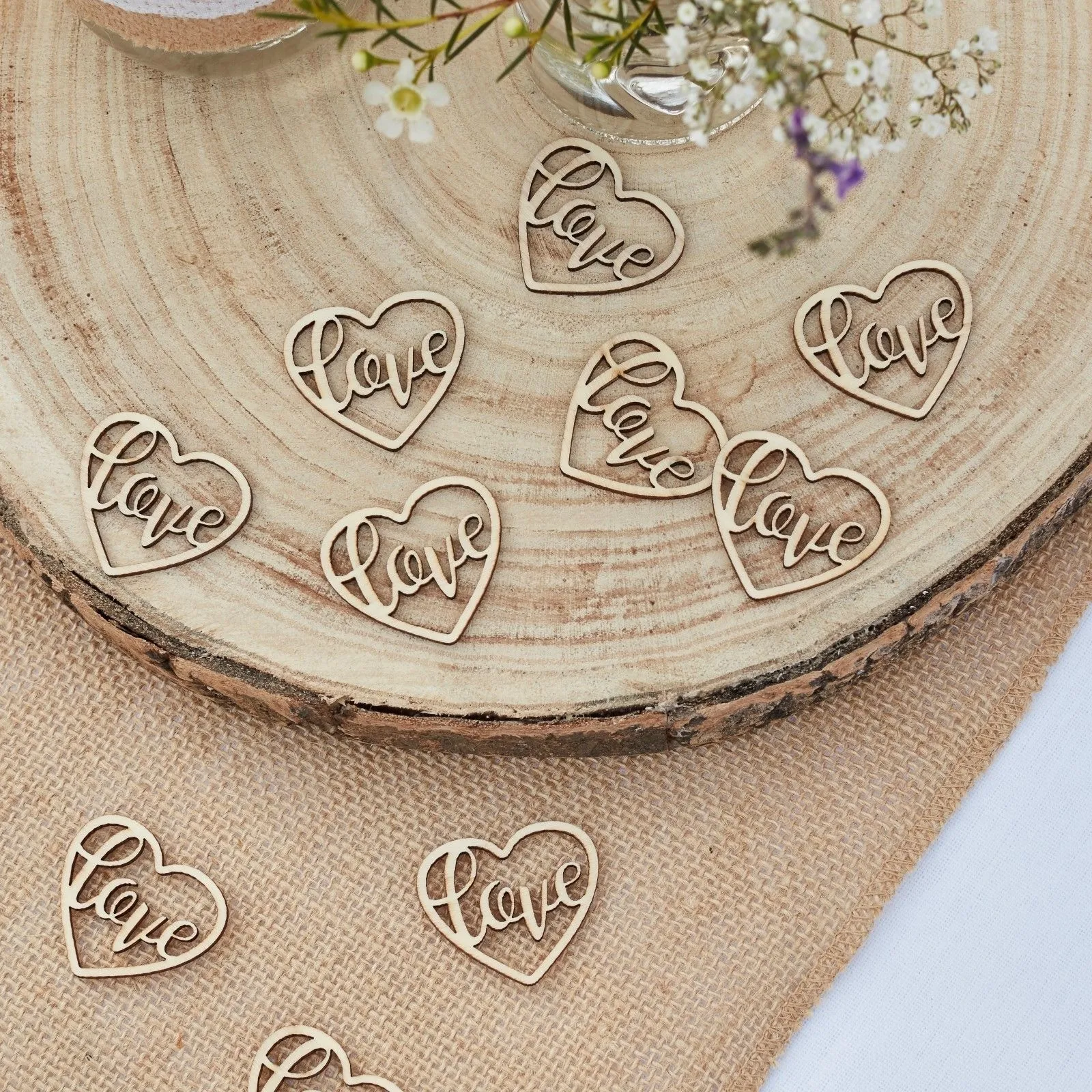 Rustic Country - Holz-Herz-Konfetti "love", 24 Stück
