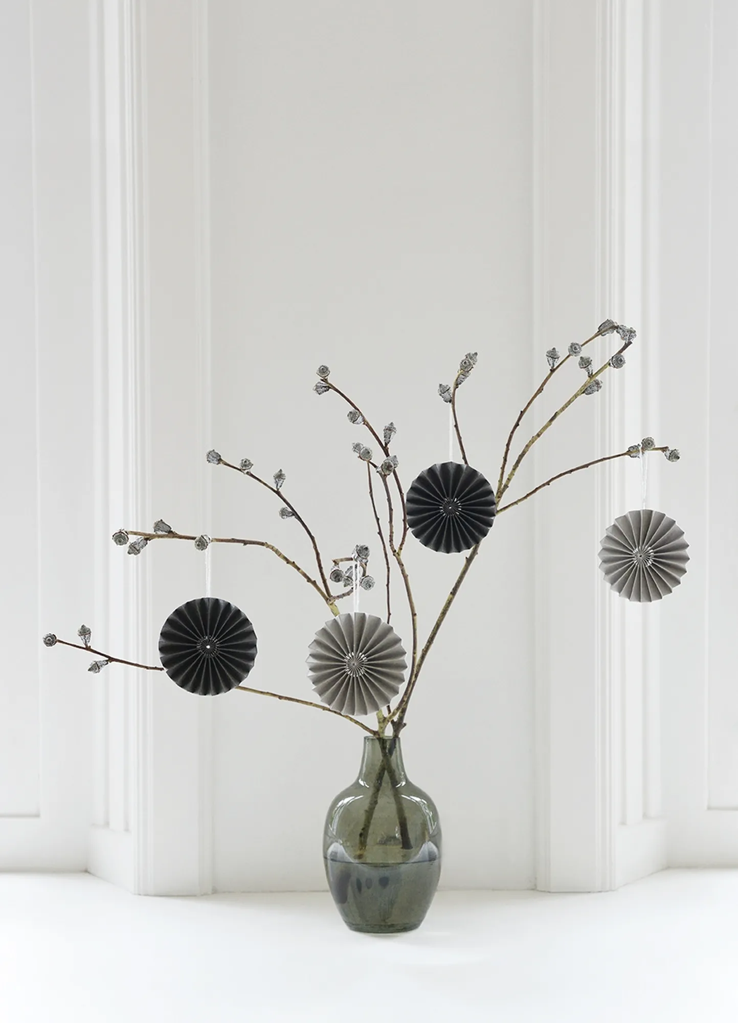 10 Papier Ornamente - Grau