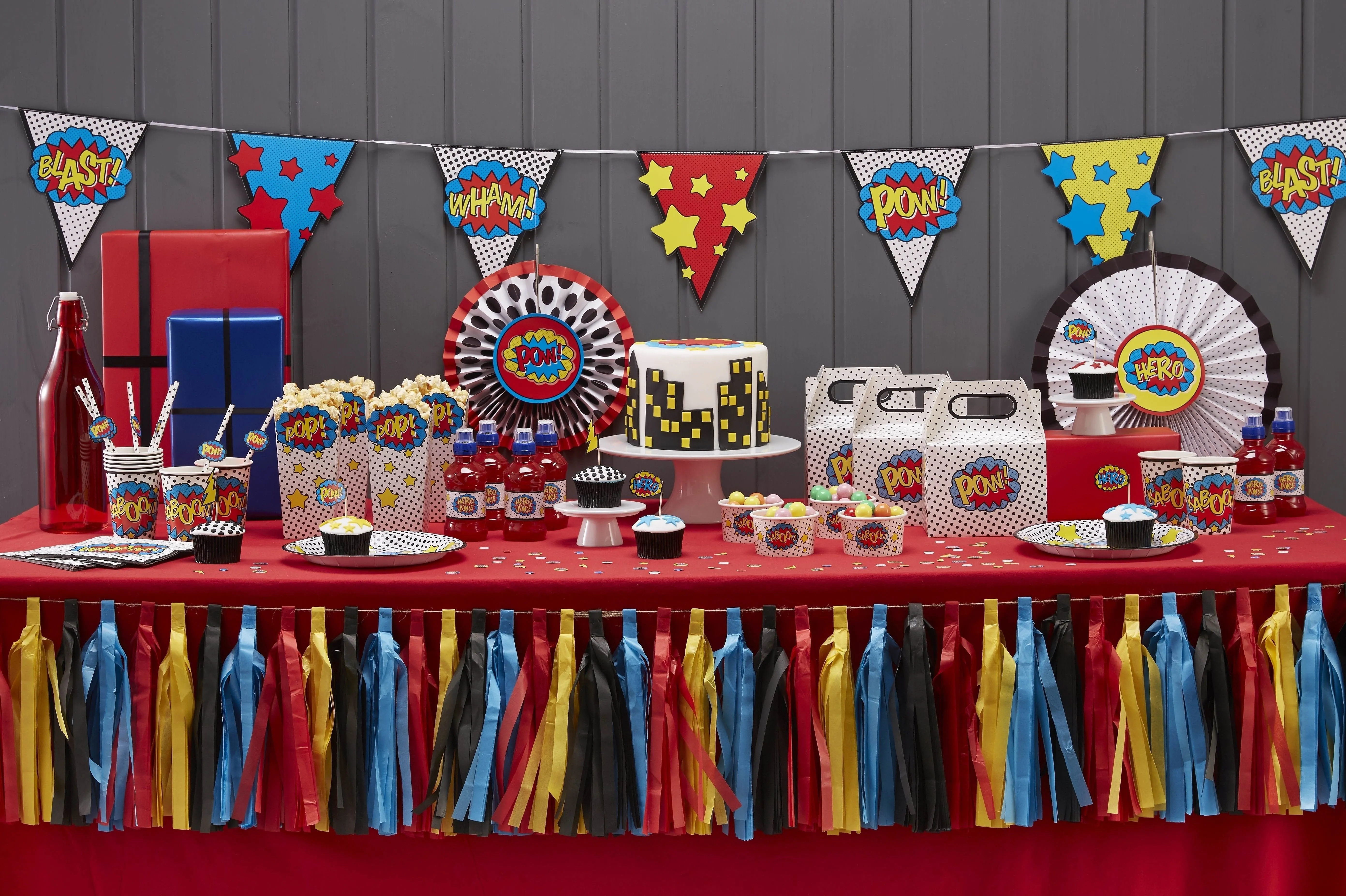 Comic Superheld - Party Wimpel-Girlande
