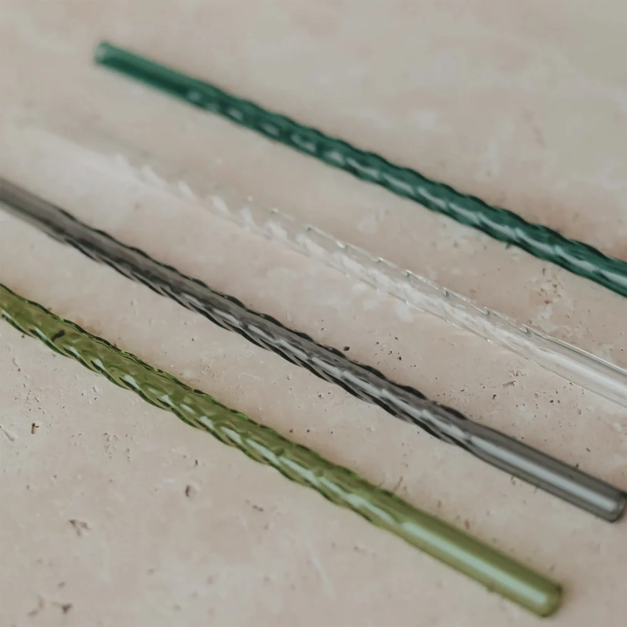Eulenschnitt - Glasstrohhalme gedreht "Grün" mit Reinigungsbürste - 4er Set
