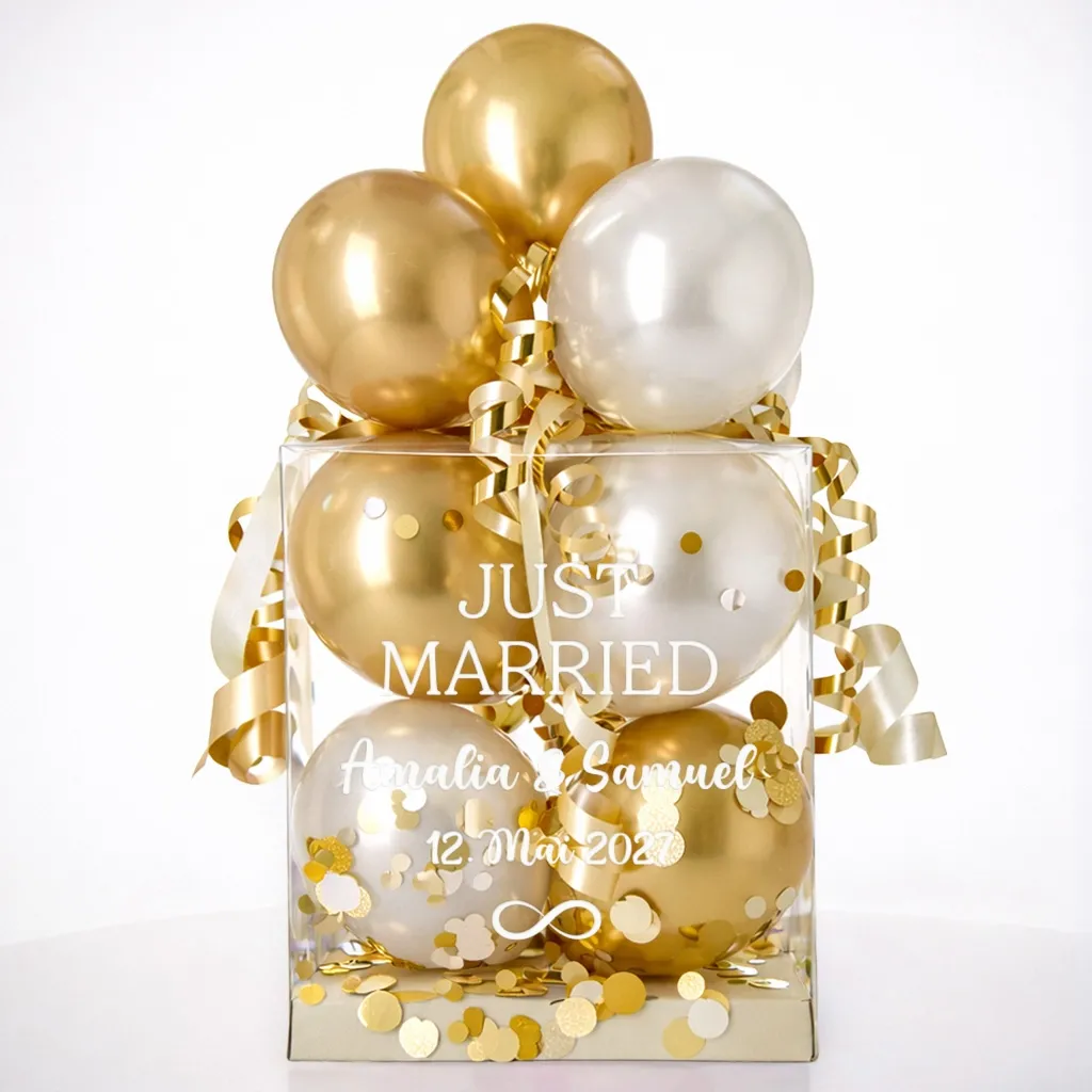 hochzeit, girlande, ballons, geschenkbox, konfetti