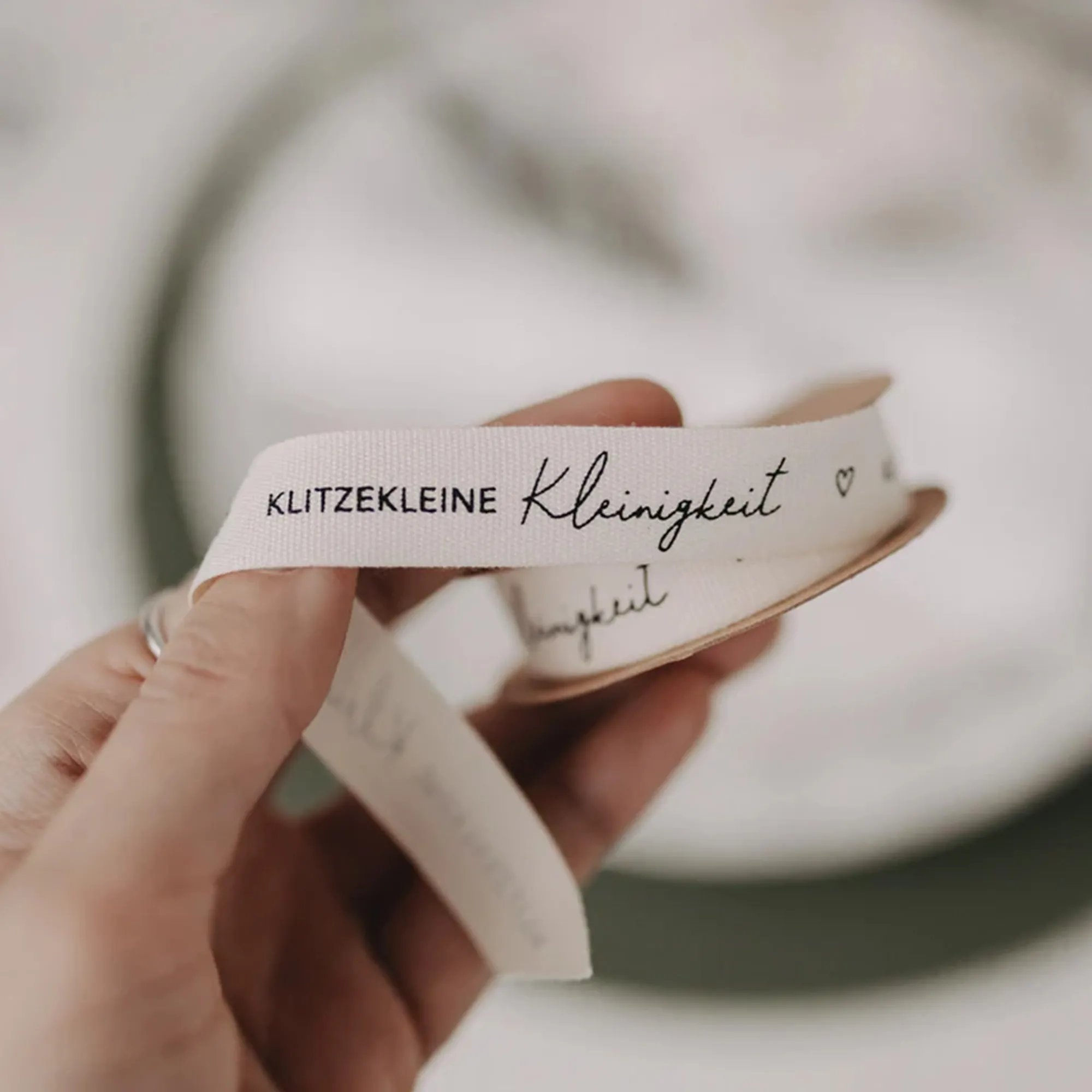 band, Bandband?, Ribbon, Text, Logo