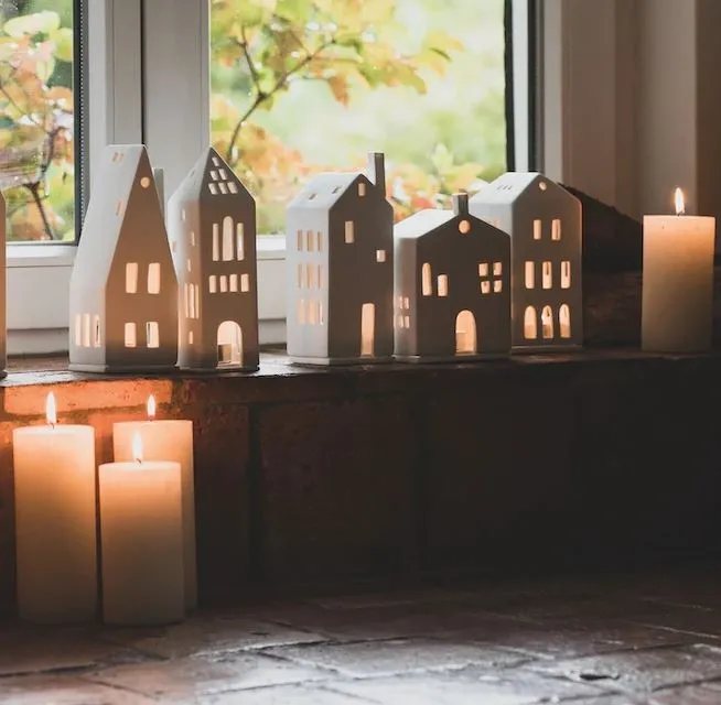 Räder Design -  Lichthaus "Heimat ist kein Ort"