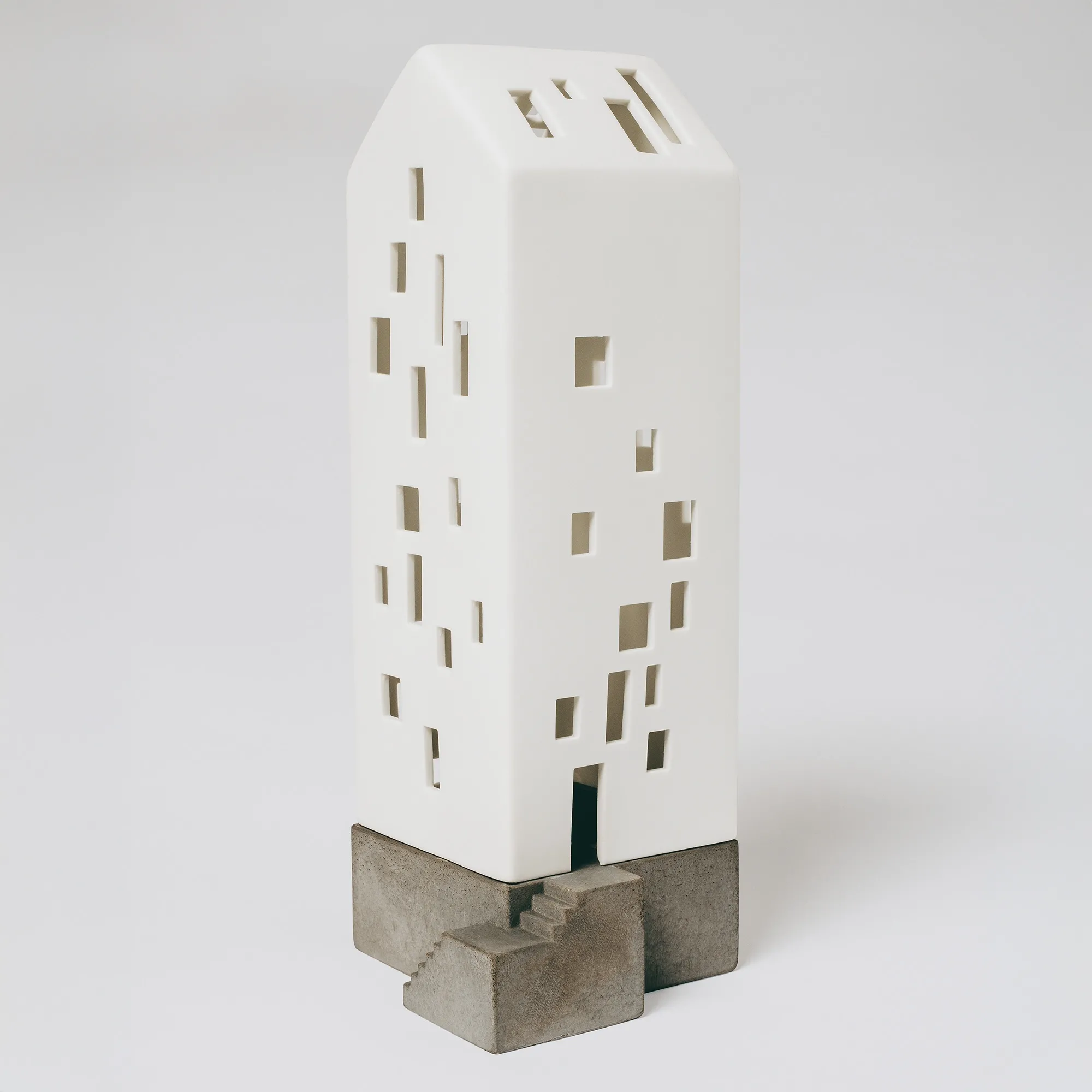 Räder Design -  Lichthaus Groß "Apartmenthaus"